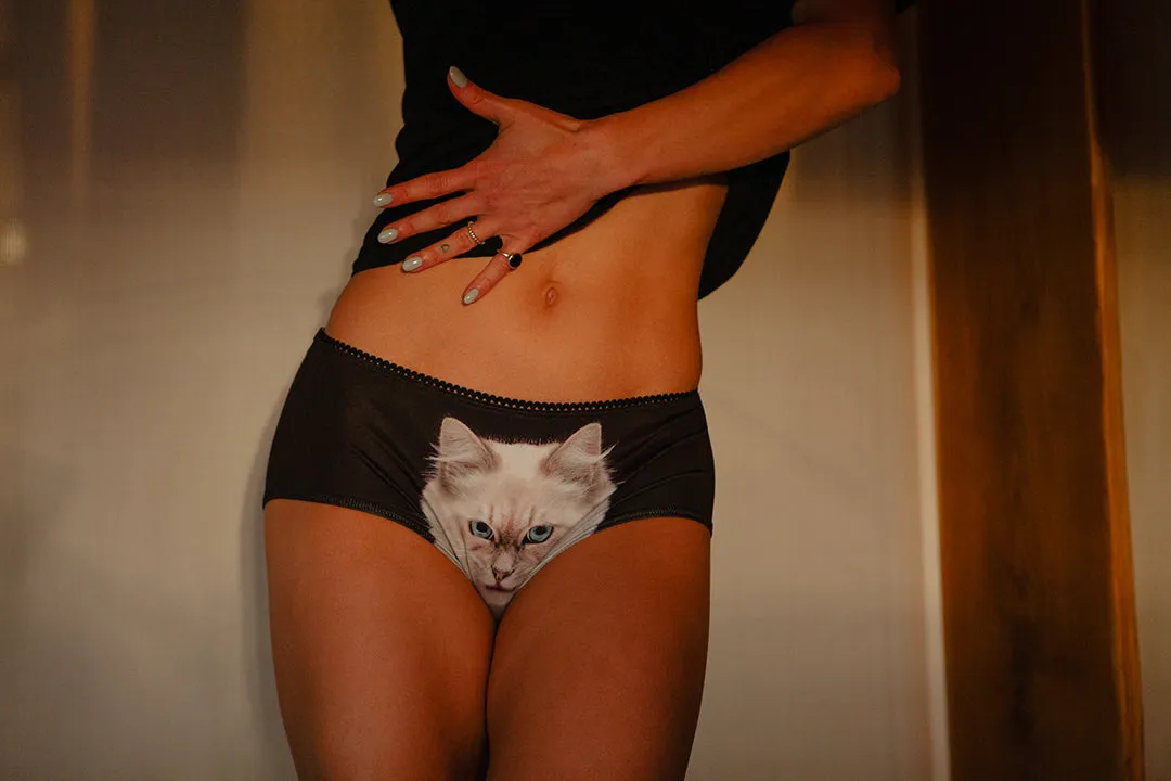 Scepticat black